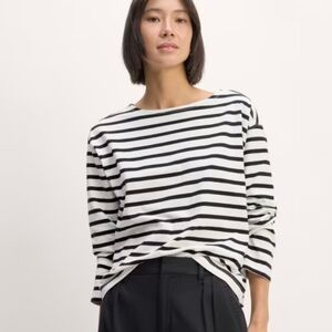 EVERLANE Mariner Tee Bone/Black Size M, EUC, Boat Neck Long Sleeve Tee